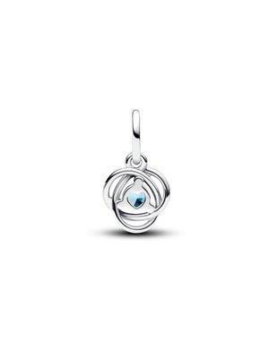 Charm da donna Pandora Moments in argento sterling 925 con un cristallo azzurro marzo dentro un motivo openwork 793125C03