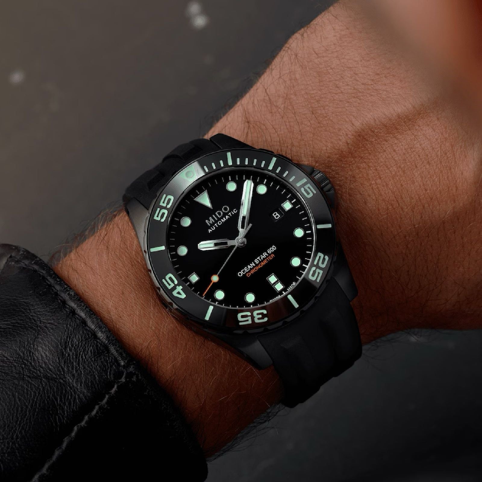 Orologio crono Mido Ocean Star 600 uomo acciaio nero datario riserva 80H M0266083305100-4