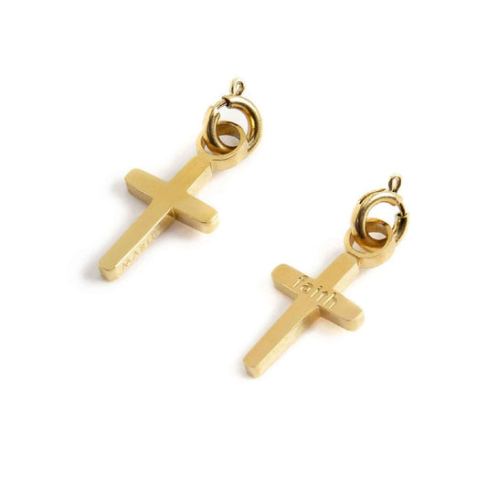 Charm Marlù realizzato acciaio dorato a forma di croce MISURA UNICA