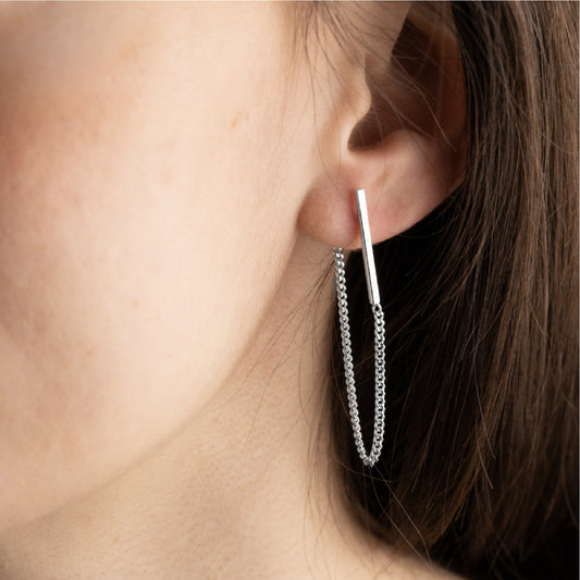 Mono orecchino pendente NOVE25 in argento catena e barra MISURA UNICA