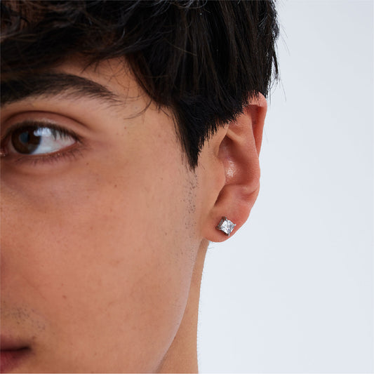 Orecchini da uomo S'agapõ in acciaio punto luce di zircone MISURA UNICA
