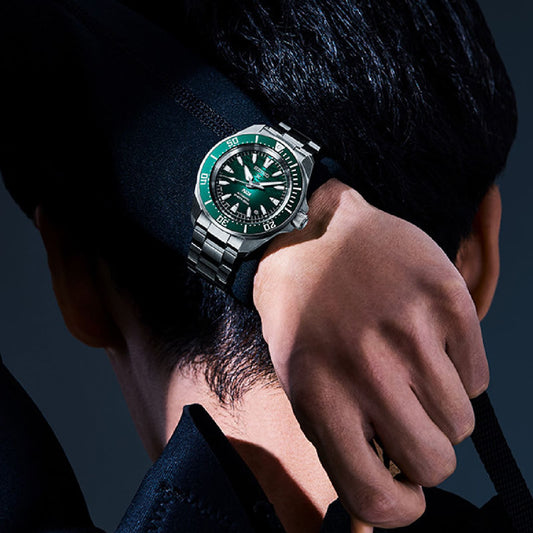 Orologio automatico da uomo Seiko in acciaio con quadrante verde