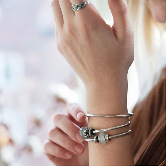 Bracciale bangle da donna Trollbeads in argento a cuore S