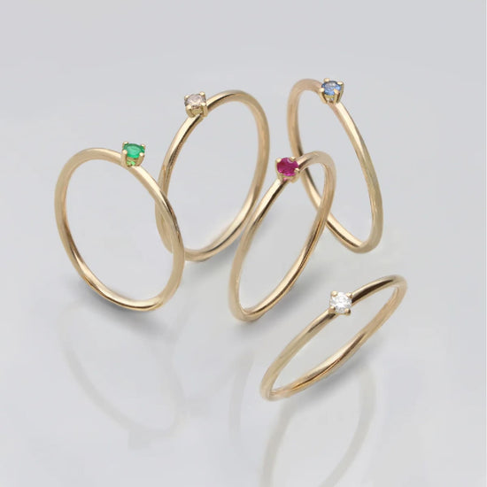 Anello Rubinia Filodamore in oro e smeraldo 0,05ct 1.3 mm 12