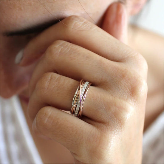 Anello Rubinia Filodellavita 7 fili oro rosa e diamanti 0,21ct 14