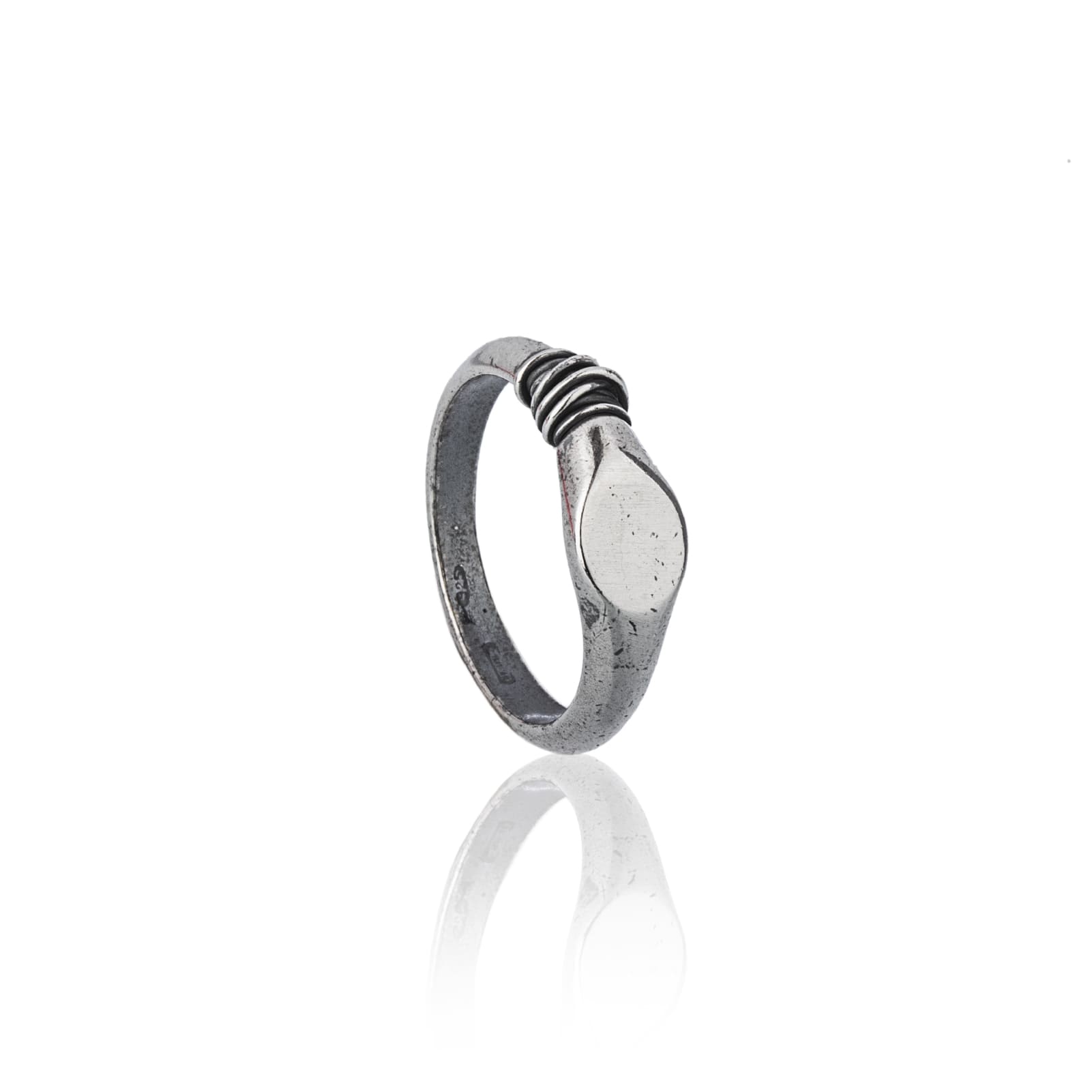 Anello ovale Giacomo Burroni in argento 925 con nodino 17