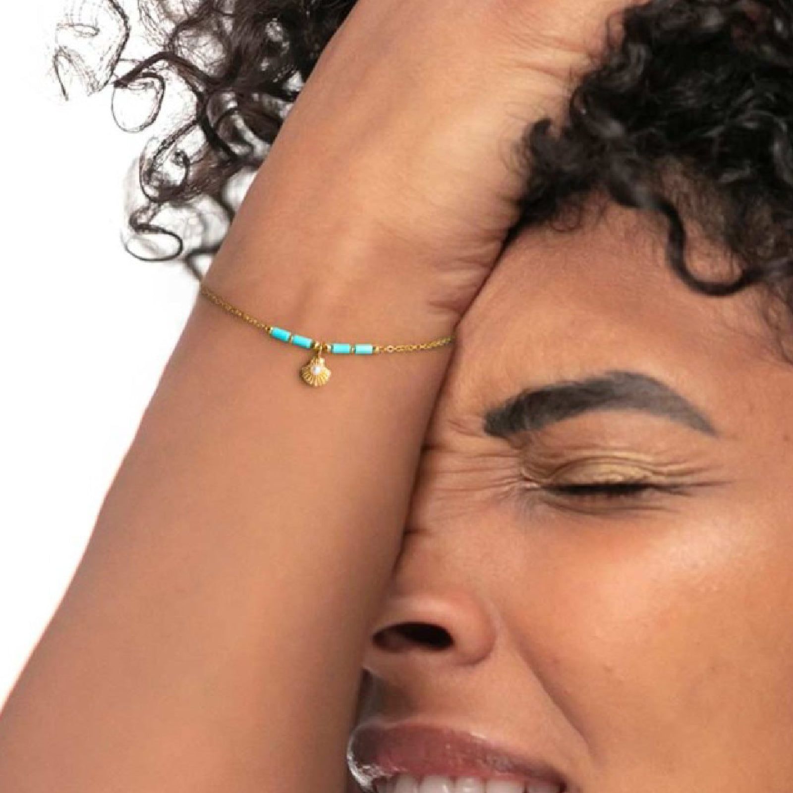 Bracciale catena Marlù Time To donna acciaio dorato perline,ematite e pendente conchiglia 18BR211G-T-2