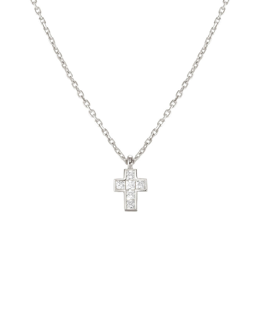 Collana girocollo da donna della collezione Nomination Carismatica in argento 925 con pendente a croce piccolo con zirconi bianchi 240904/031