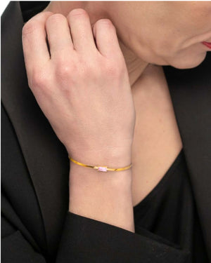 Bracciale maglia snake da donna della collezione Marlù Sparkles in acciaio 316L dorato con zircone rosa taglio baguette 31BR0010G-LF