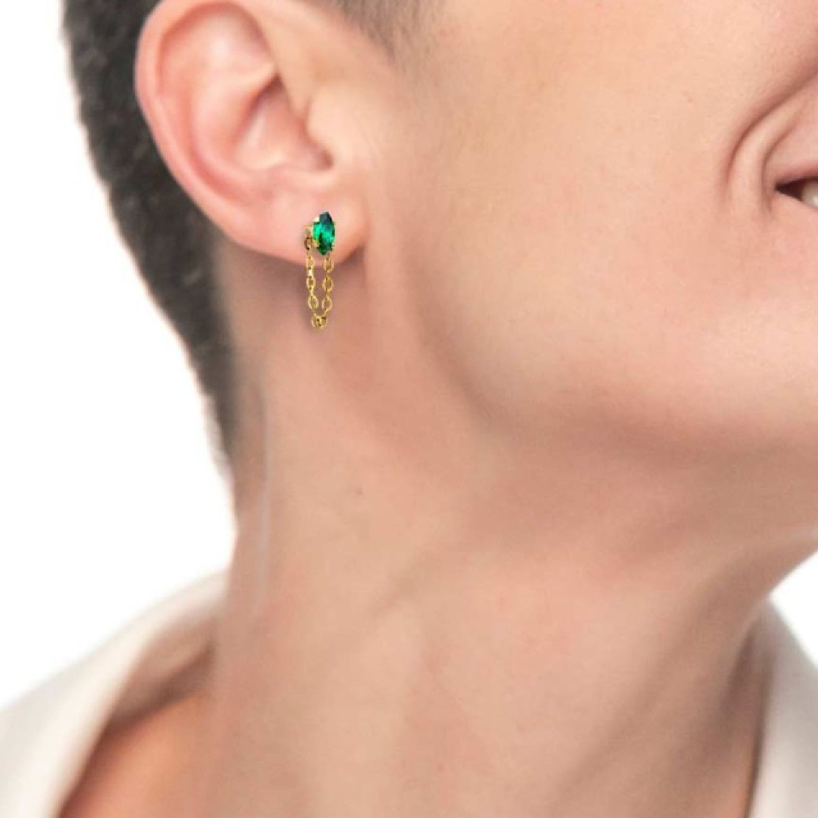 Mono orecchino da donna Marlù Vision in acciaio dorato con zircone verde e catena pendente 33OR0038G-V-2