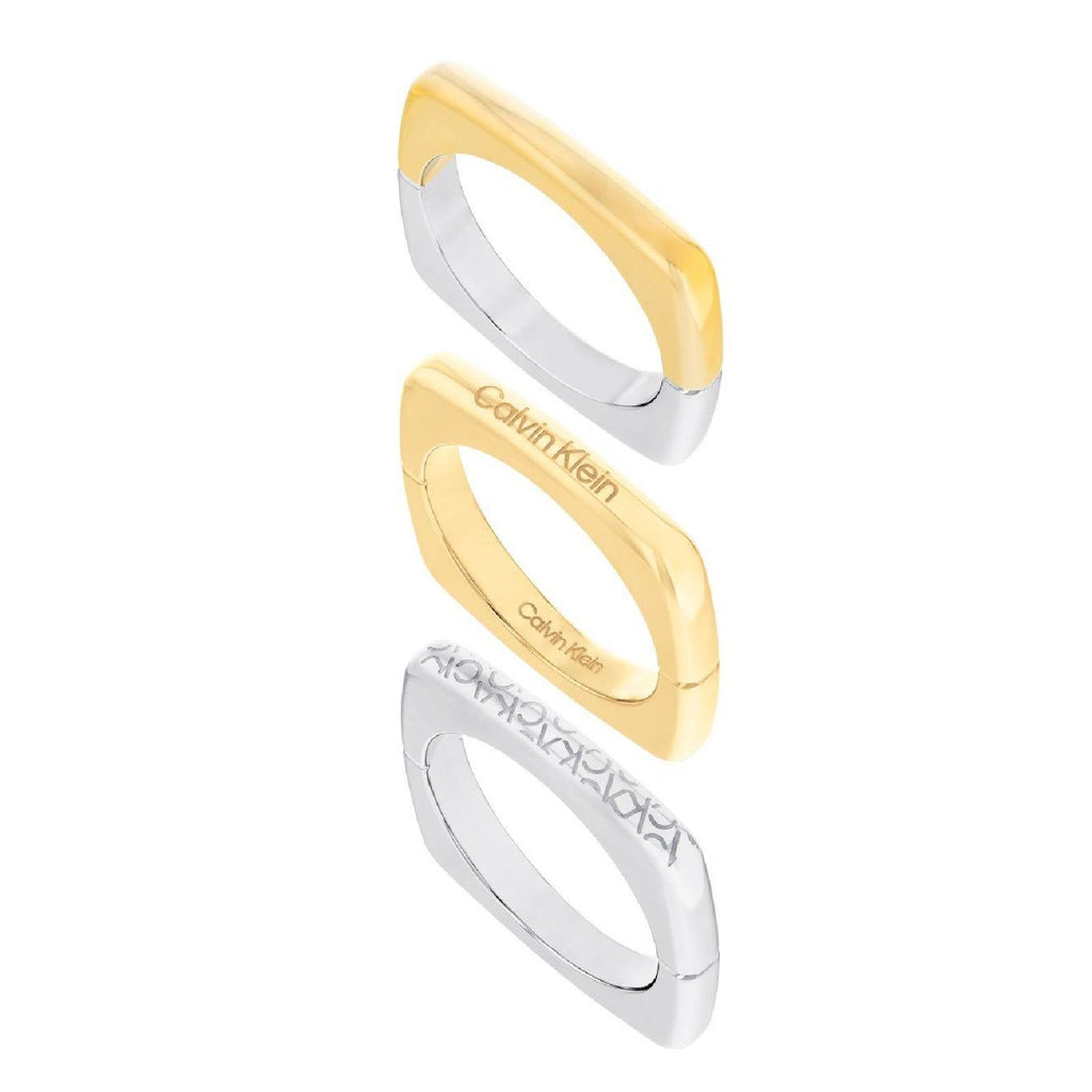 Set di anelli Calvin Klein Defiant Bold Metals da donna in acciaio inossidabile 316L a forma quadrata di colore oro e argento 35000512