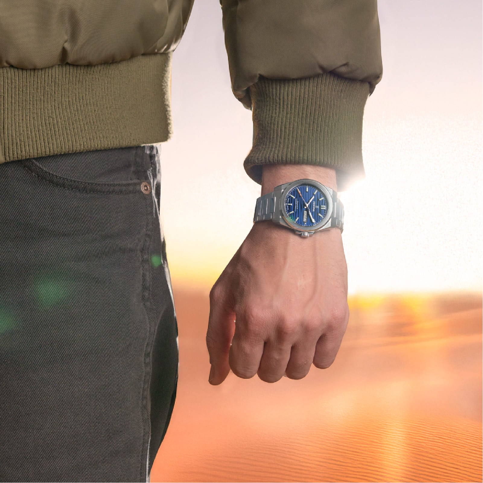 Orologio uomo Festina in acciaio quadrante blu e datario MISURA UNICA