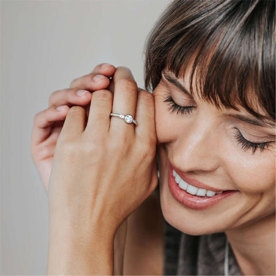 Anello TI SENTO Milano in argento con zircone tondo centrale 14