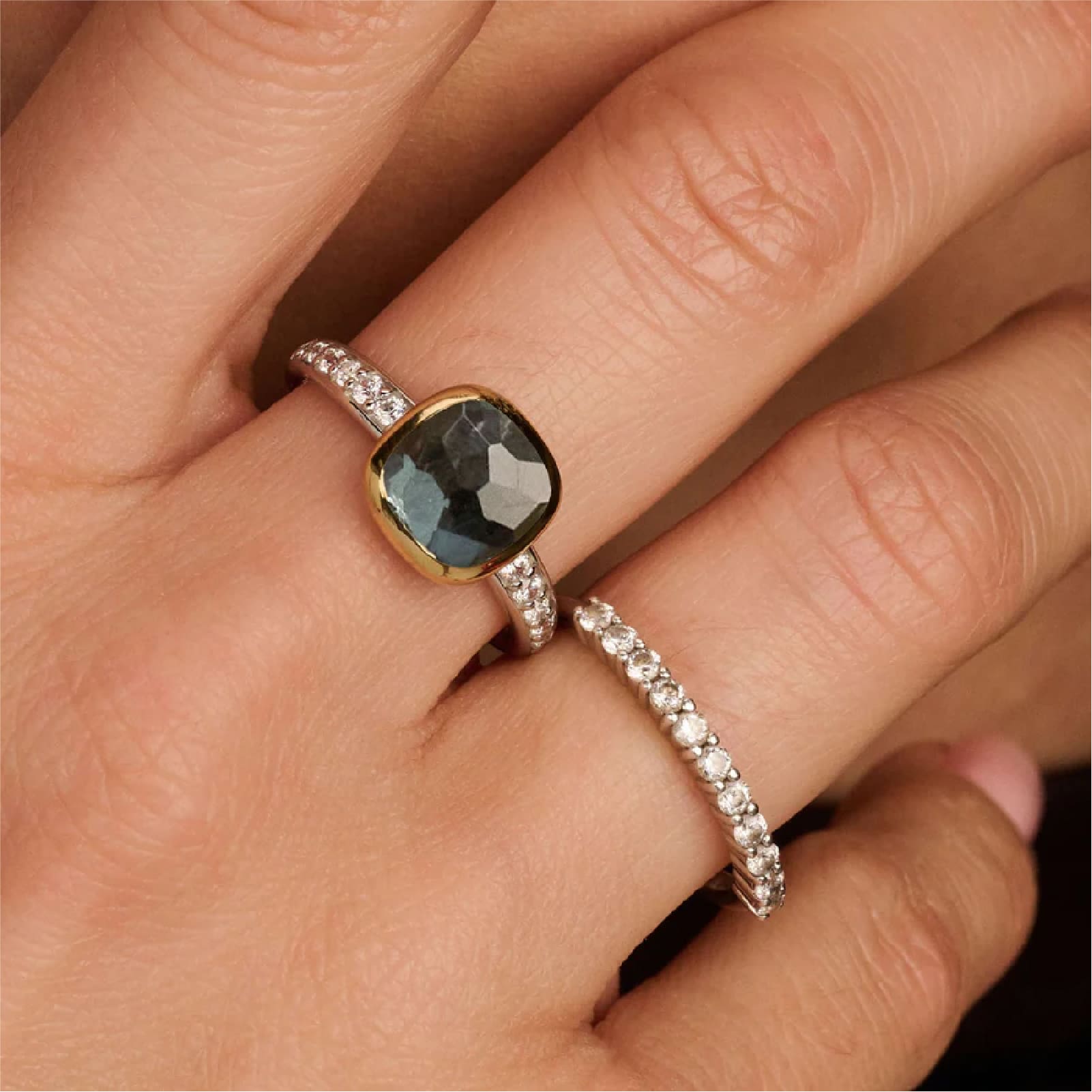 Anello TI SENTO Milano in argento con zircone azzurro centrale 14