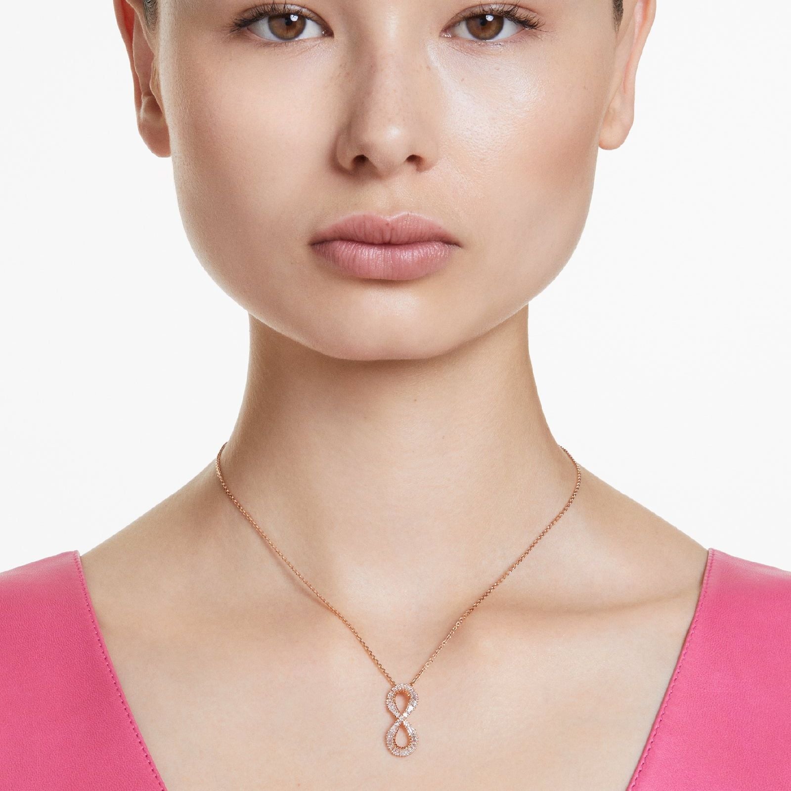 Collana donna Swarovski Hyperbola placcata oro rosa con infinito di cristalli 5677623-4