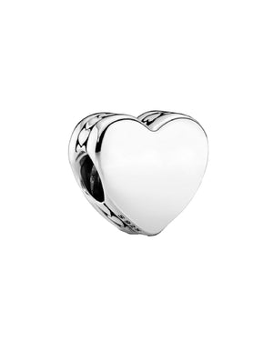 Charm da incidere e personalizzare della collezione Pandora Moments da donna in argento Sterling 925 con cuori laterali 792015