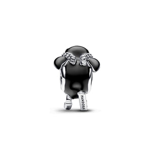 Charm della collezione Pandora Moments da donna a forma di pinguino che scia smaltato di nero con zirconi sulla sciarpa 792988C01