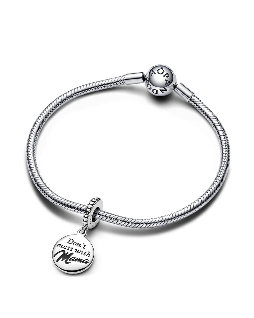 Charm da donna Pandora Moments in argento 925 con pendente tondo personalizzabile con incisione 
