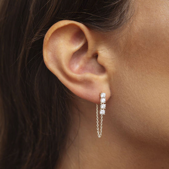 Orecchino Amabile Bond Light in argento con zirconi bianchi MISURA UNICA