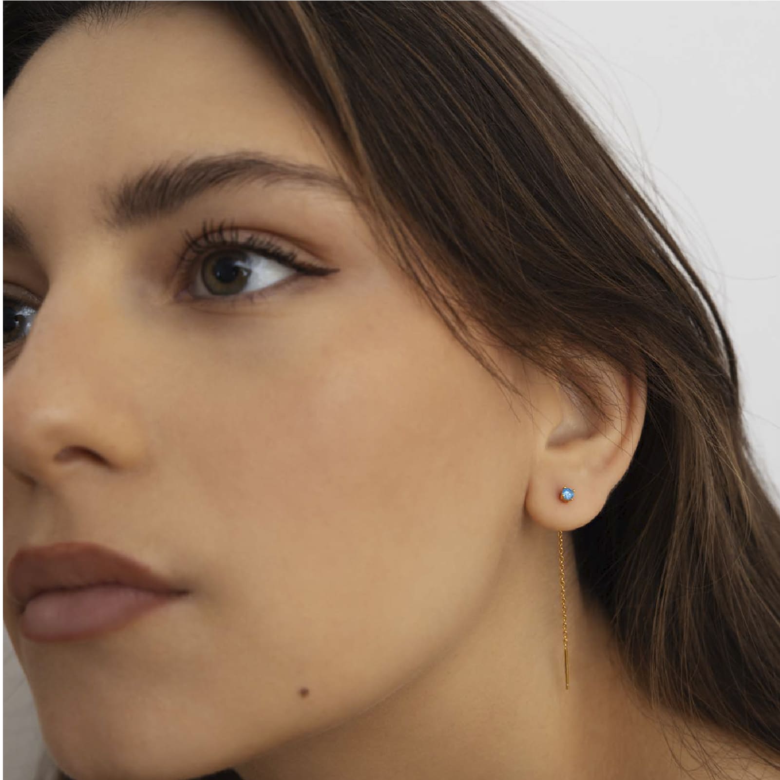 Orecchino Amabile Lovli Luce argento dorato e zircone azzurro MISURA UNICA