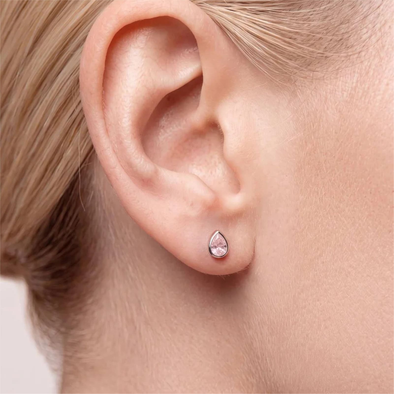 Orecchino Amabile Drop Rosa in argento e zircone rosa MISURA UNICA