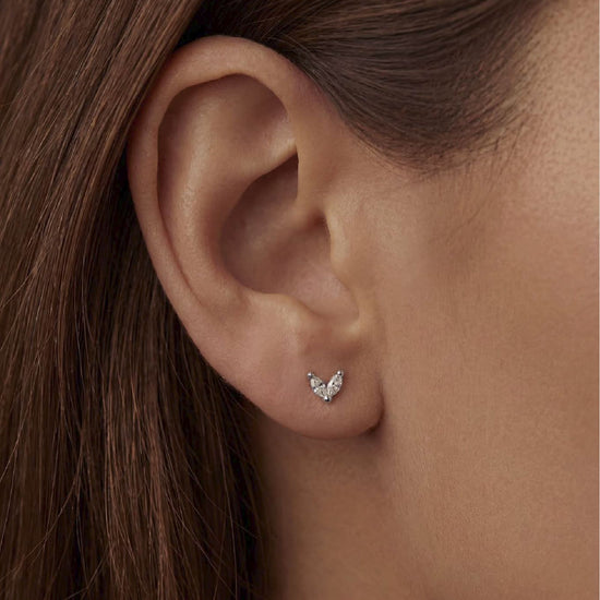 Orecchino Amabile Micro Glow in argento e zirconi bianchi MISURA UNICA
