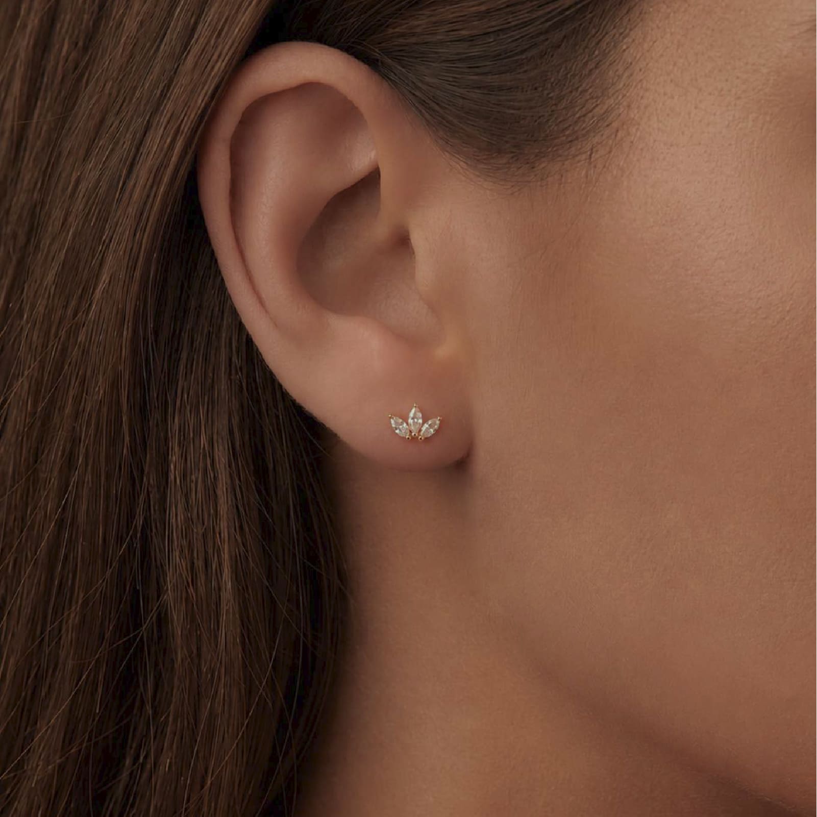 Orecchino Amabile Mini Petals in argento dorato e zirconi MISURA UNICA