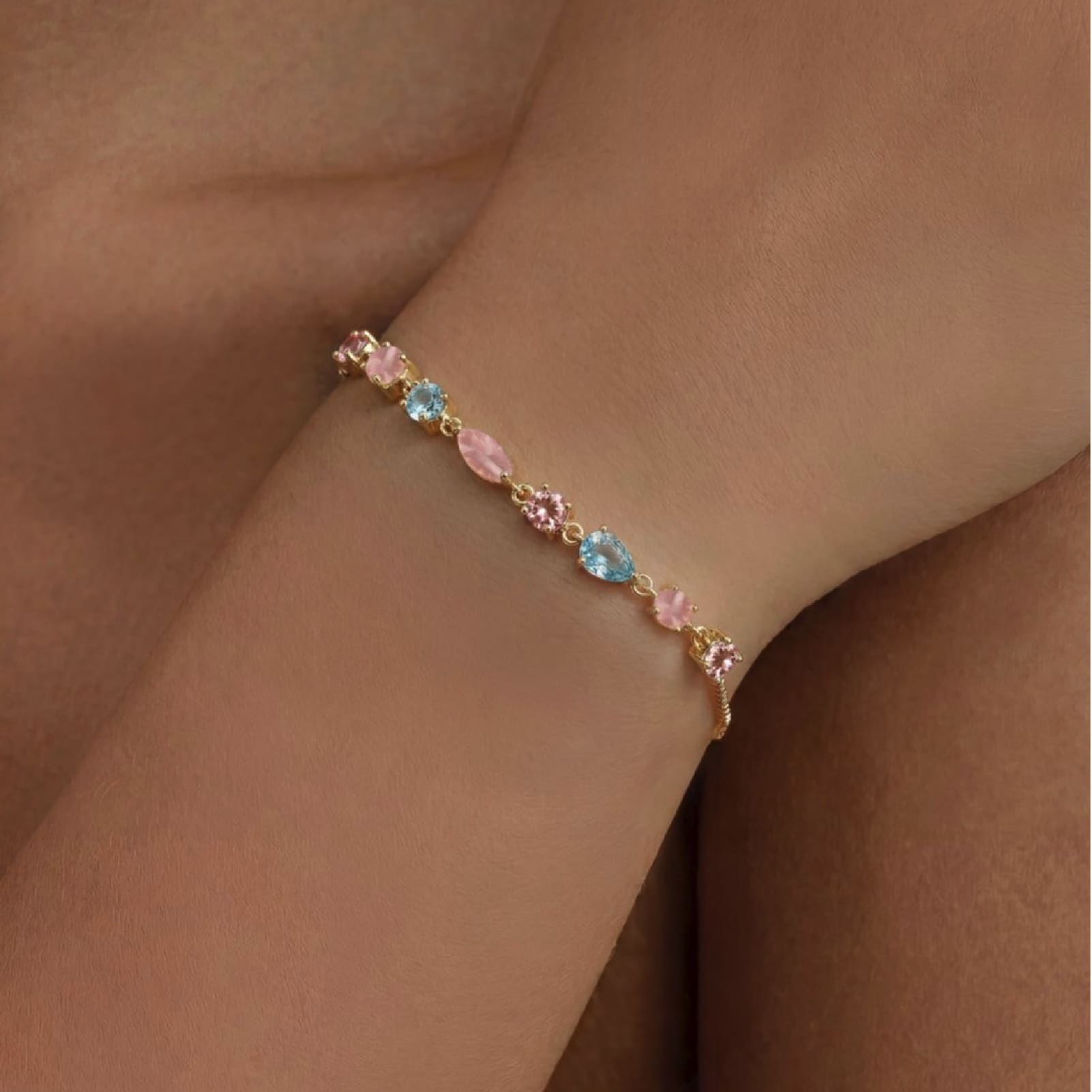 Bracciale regolabile Amabile Pink Lagoon oro e zirconi REGOLABILE