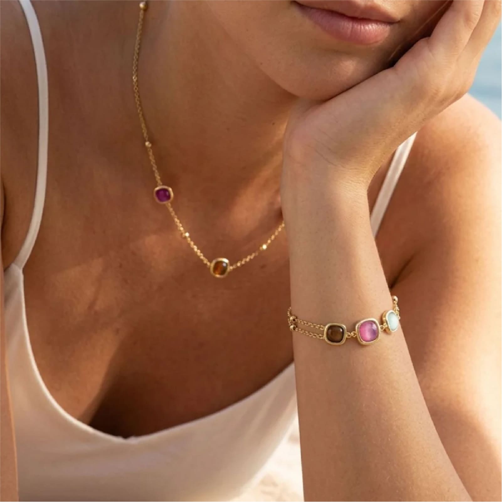 Bracciale catena Amen Dune in ottone dorato e pietre 19 cm
