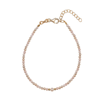 Bracciale catena Alisia in argento dorato con perle mini Regolabile 15,5-18,5 cm