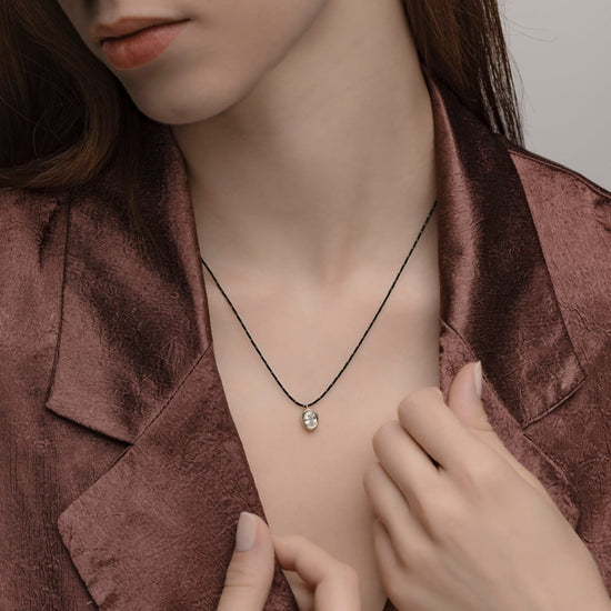 Collana cordino Alisia Nugget in argento e zircone pendente MISURA UNICA