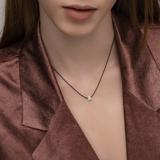 Collana cordino Alisia Zenith in argento e zircone quadrato MISURA UNICA