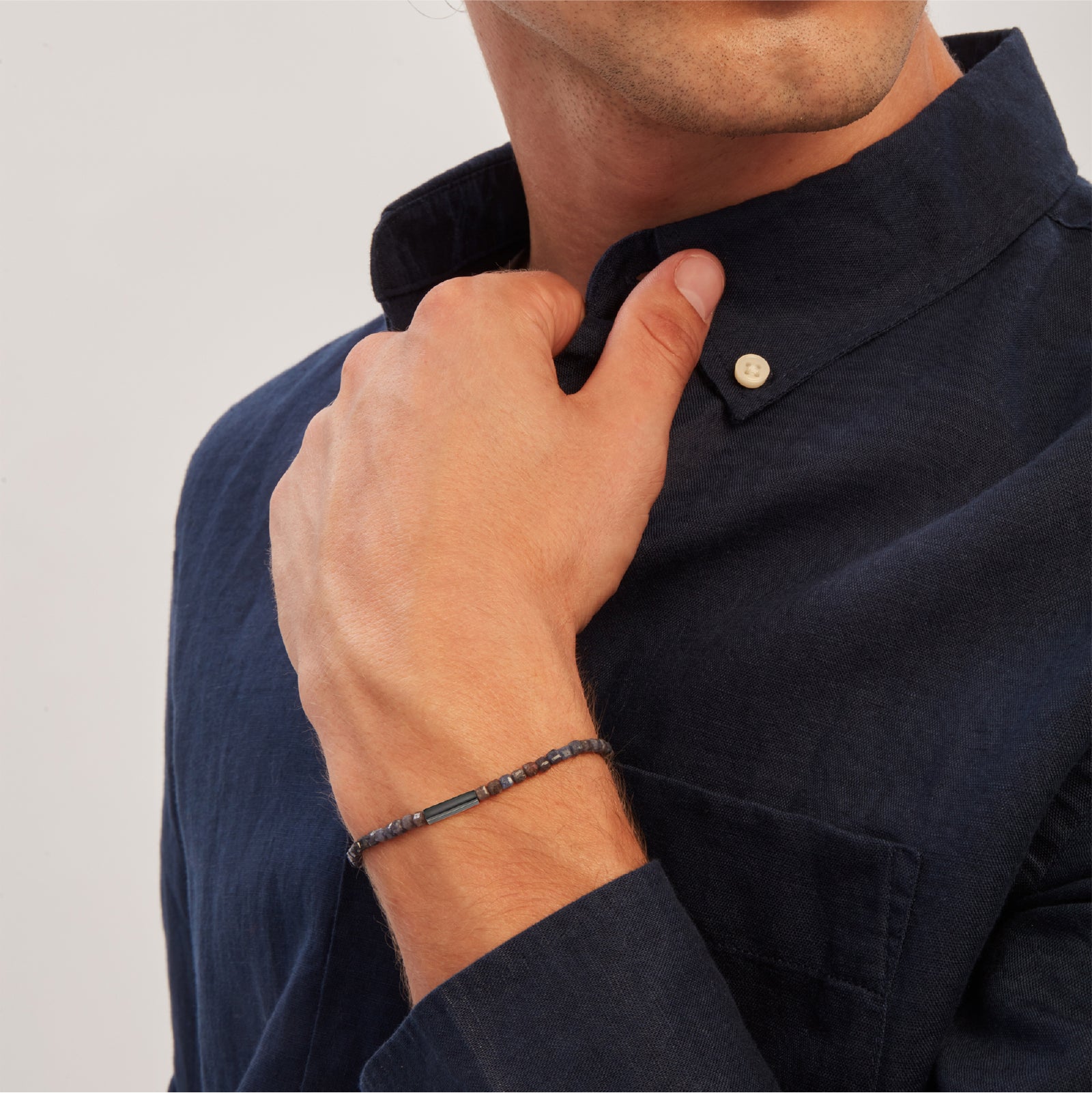 Bracciale Breil in acciaio graffite con pietre zaffiro blu BT.TJ3644