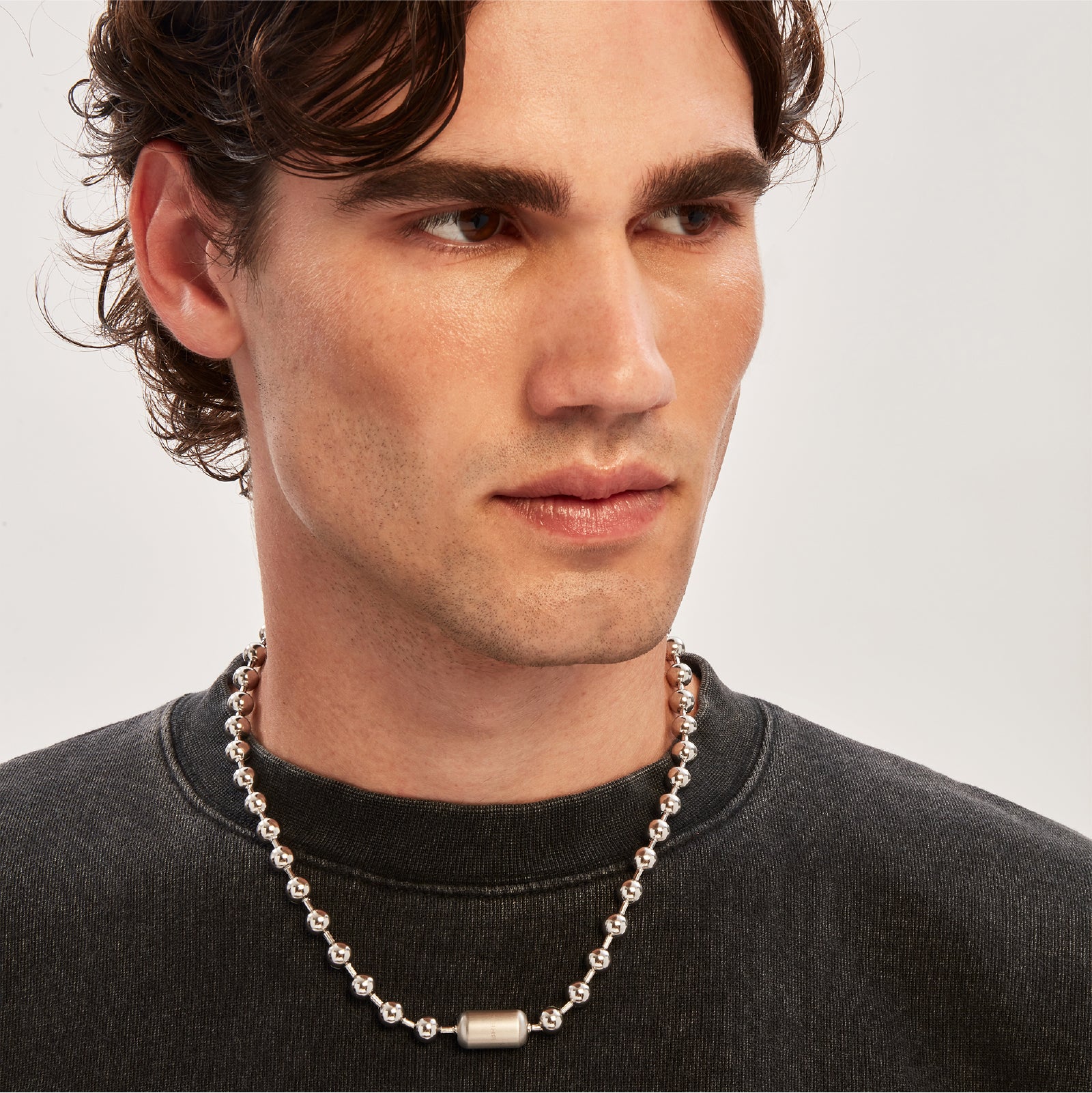 Collana girocollo Breil in acciaio con piccole sfere BT.TJ3668