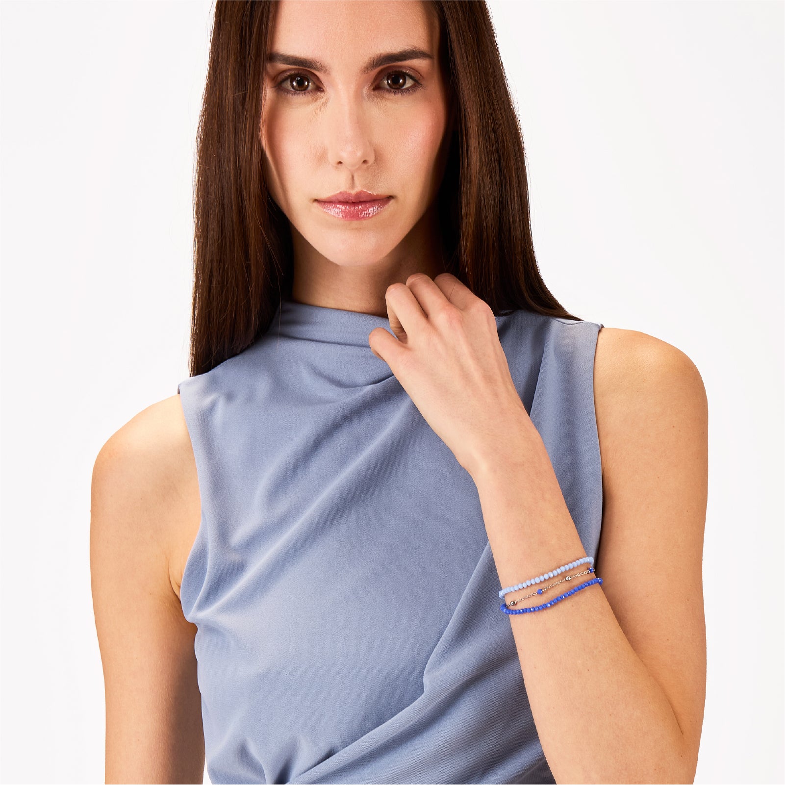 Bracciale donna Breil Magnetica System acciaio tre fili con cristalli blu e azzurri 19,5 cm