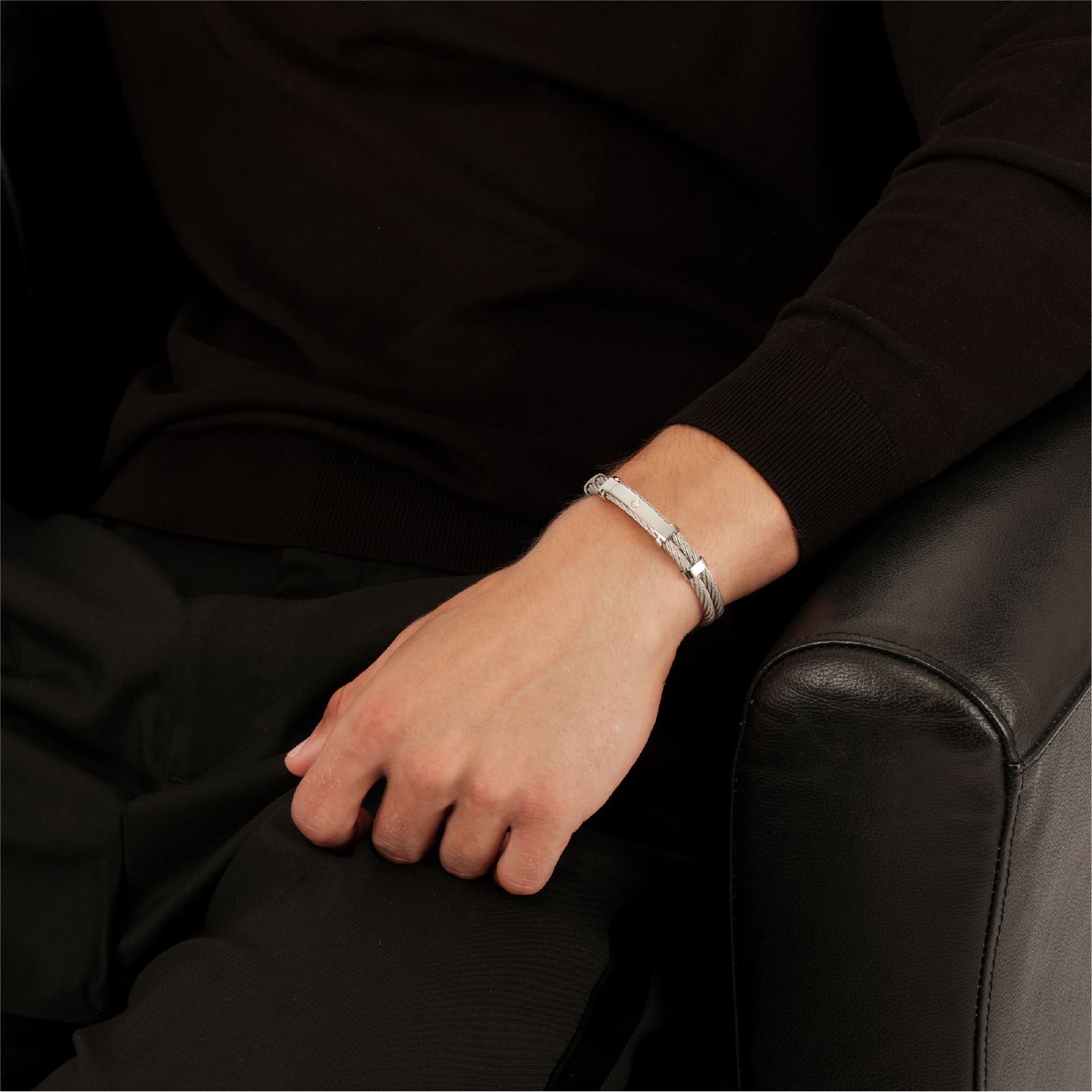 Bracciale Breil 9K Loop da uomo in acciaio e vite in oro 9K Regolabile 17,5-20,3 cm
