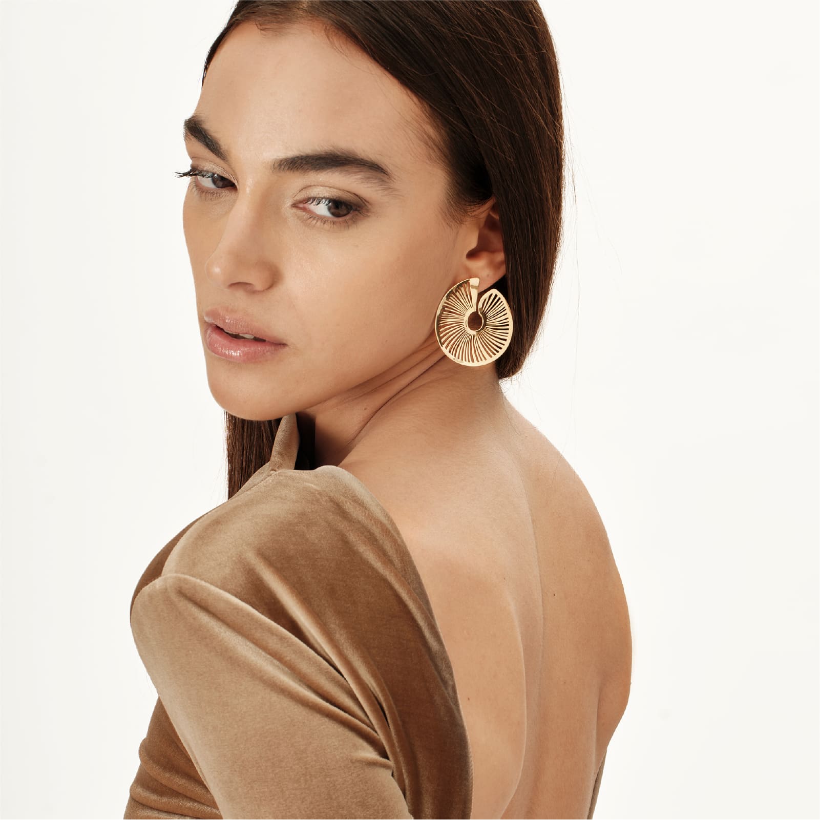 Orecchini a lobo Breil in acciaio dorato laserato a spirale MISURA UNICA