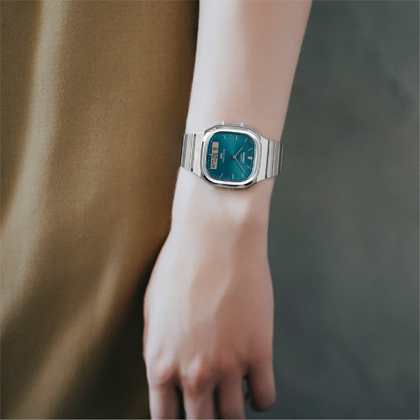 Orologio analogico-digitale Casio Vintage azzurro da donna MISURA UNICA