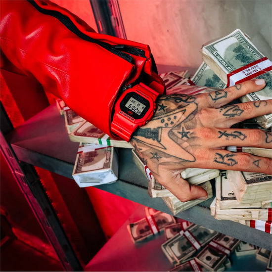 Orologio digitale G-SHOCK collaborazione Sfera Ebbasta rosso MISURA UNICA
