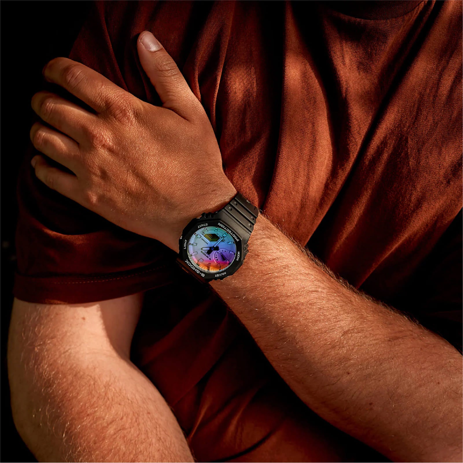 Orologio analogico-digitale G-SHOCK Iridescent Color MISURA UNICA