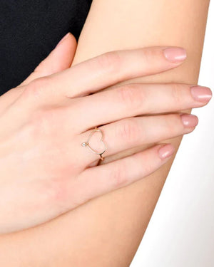 Anello solitario da donna della collezione Burato Con Amore in oro rosa 18kt con cuore 14 x 10mm e diamante pendente 0,02ct CI695