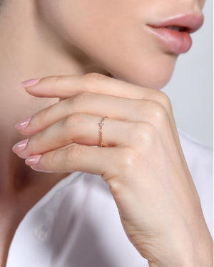 Anello solitario della collezione Burato Solitaire donna in oro rosa 18kt con catena morbida diamante carati 0,05 CL451