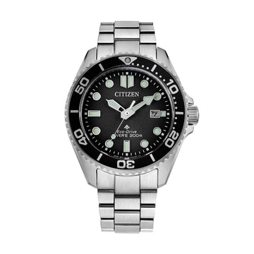 Orologio Eco Drive Citizen super titanio con quadrante nero MISURA UNICA