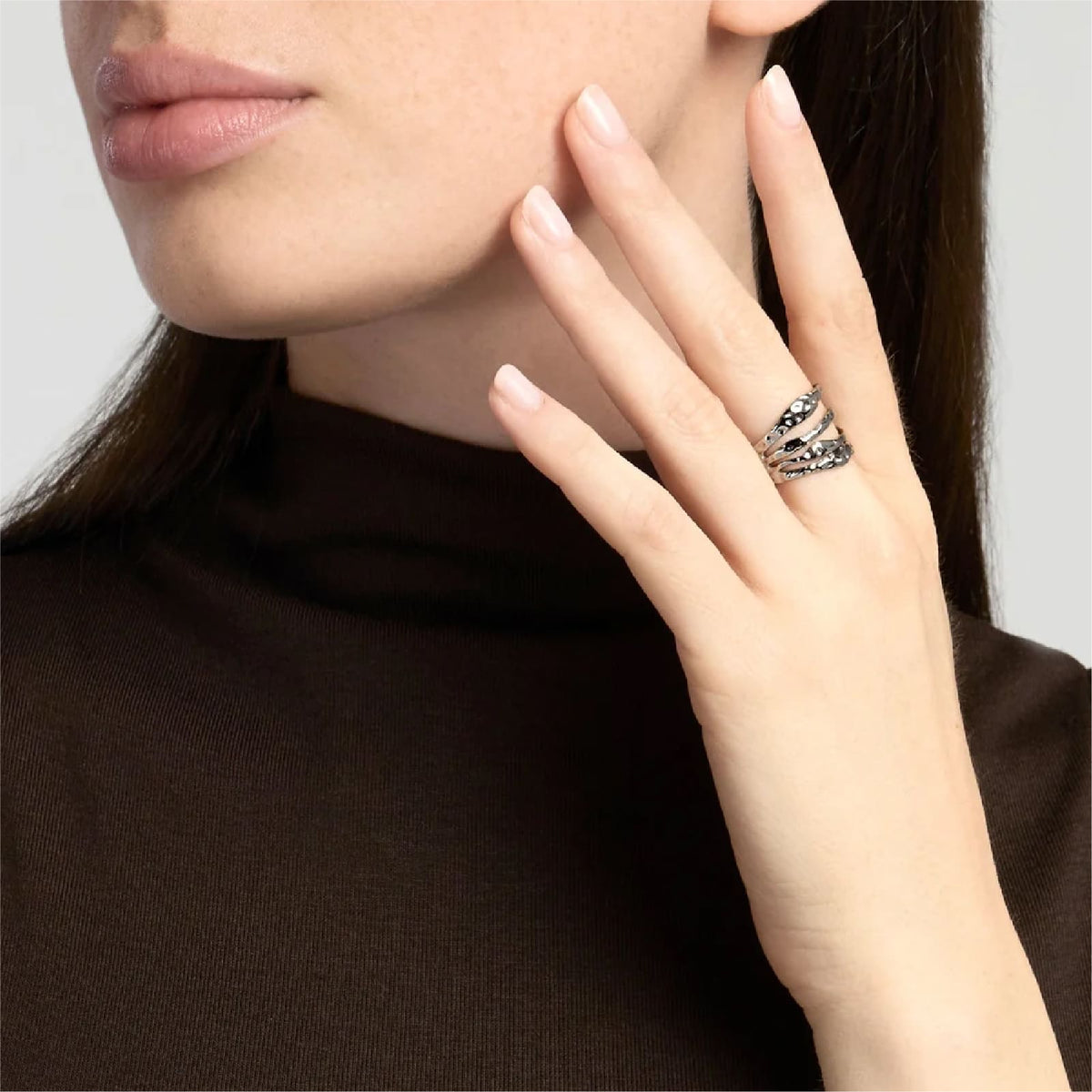 Anello aperto Kidult Style 104 in acciaio martellato Regolabile dalla 11 alla 19