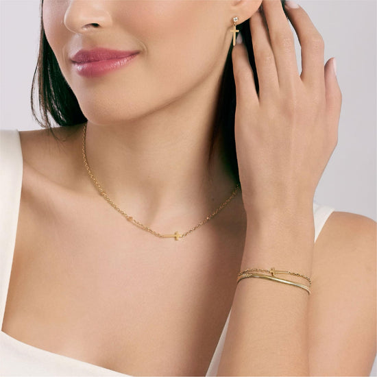 Bracciale Kidult Style in acciaio dorato croce e cristalli Regolabile 16-19 cm