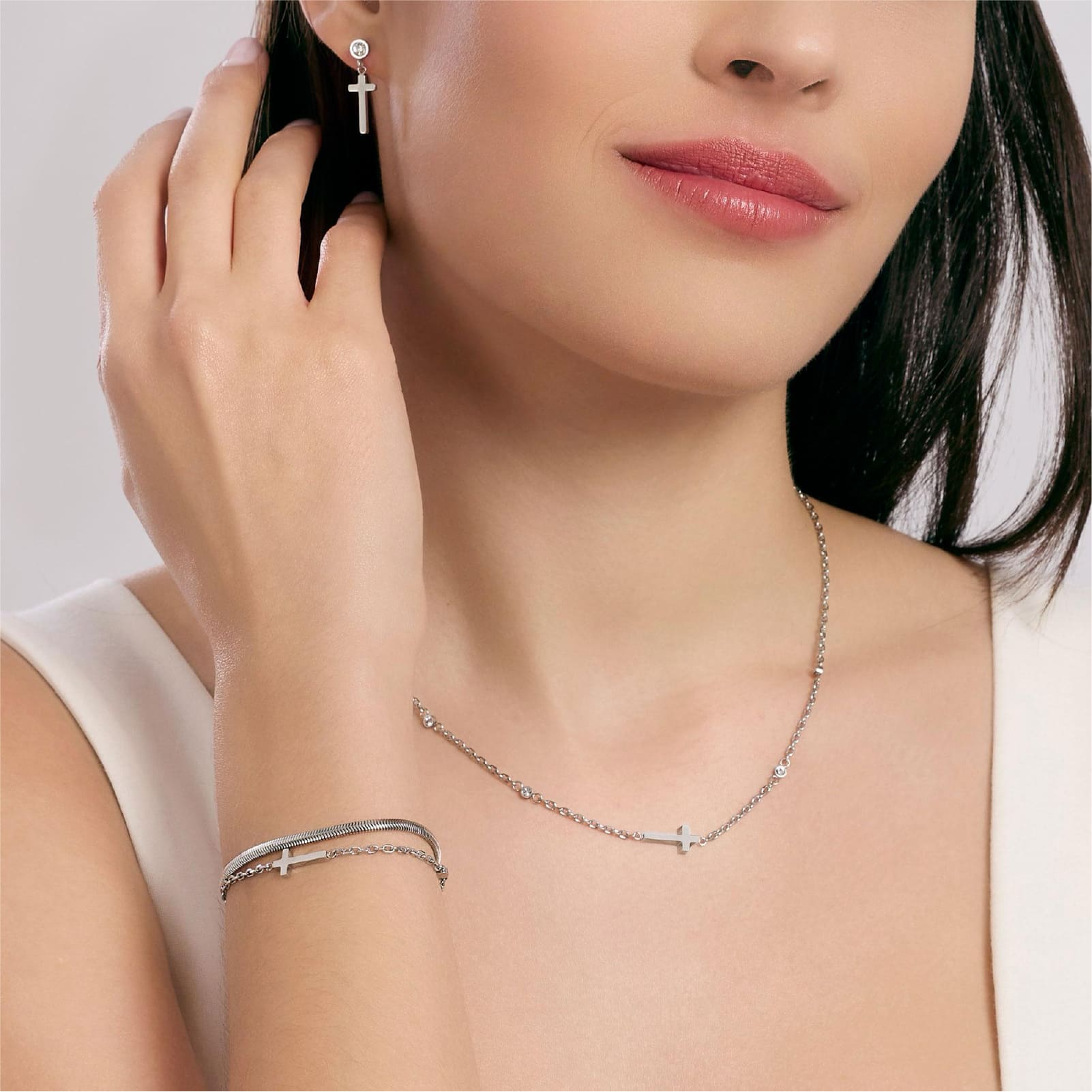 Bracciale multifilo Kidult Style in acciaio croce e cristalli Regolabile 16-19 cm