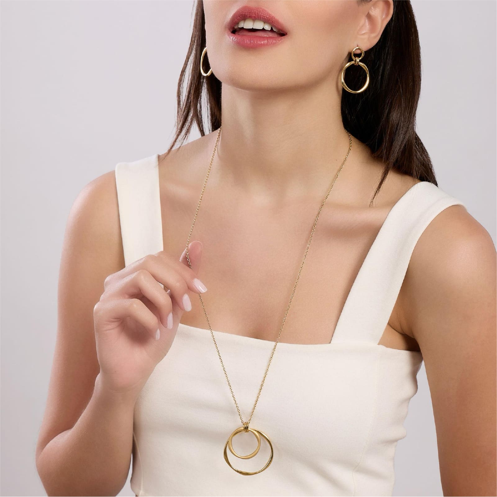 Collana lunga Kidult Style acciaio dorato due cerchi pendenti MISURA UNICA