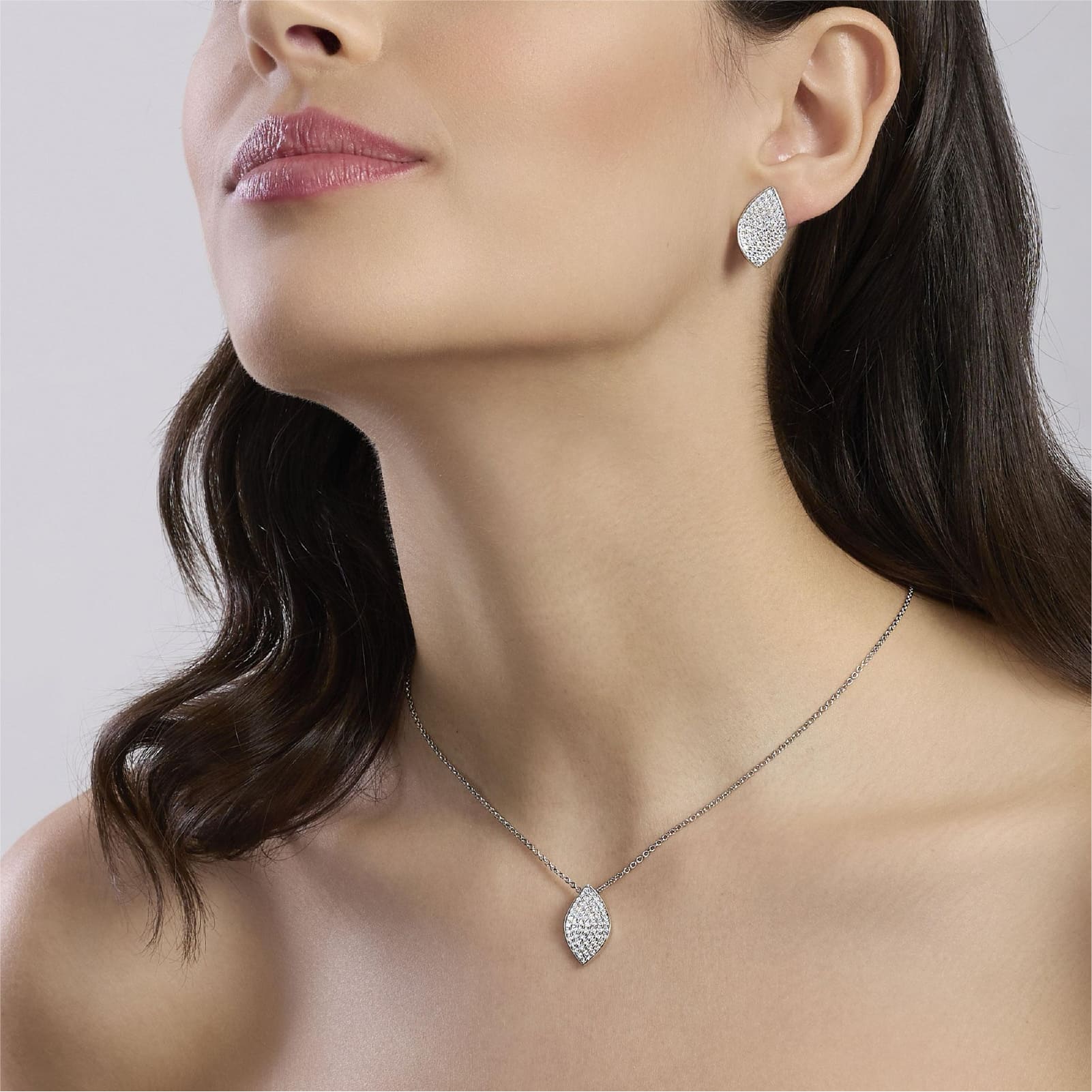 Collana girocollo Mabina argento pendente foglia di zirconi MISURA UNICA