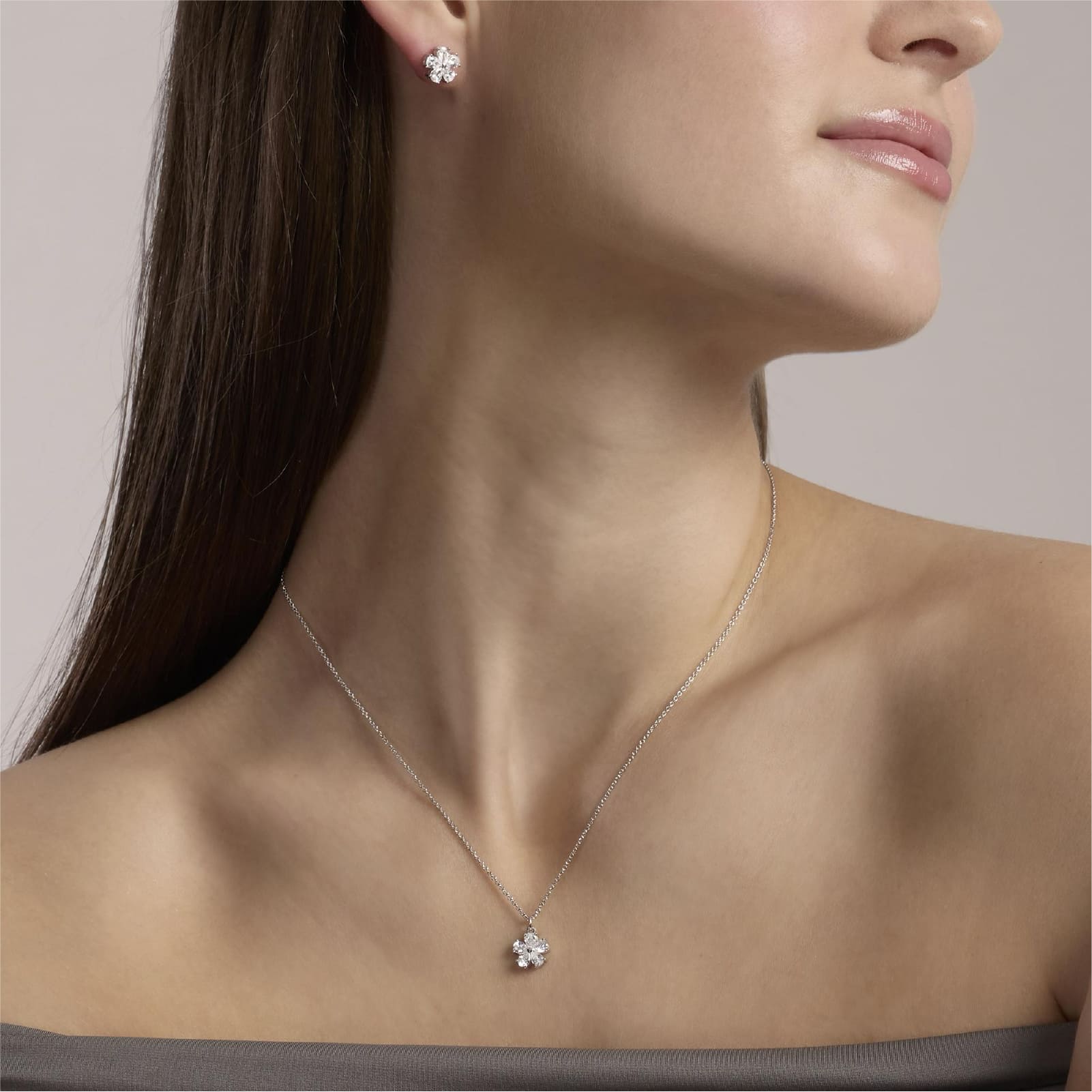 Collana girocollo Mabina in argento con pendente fiore MISURA UNICA