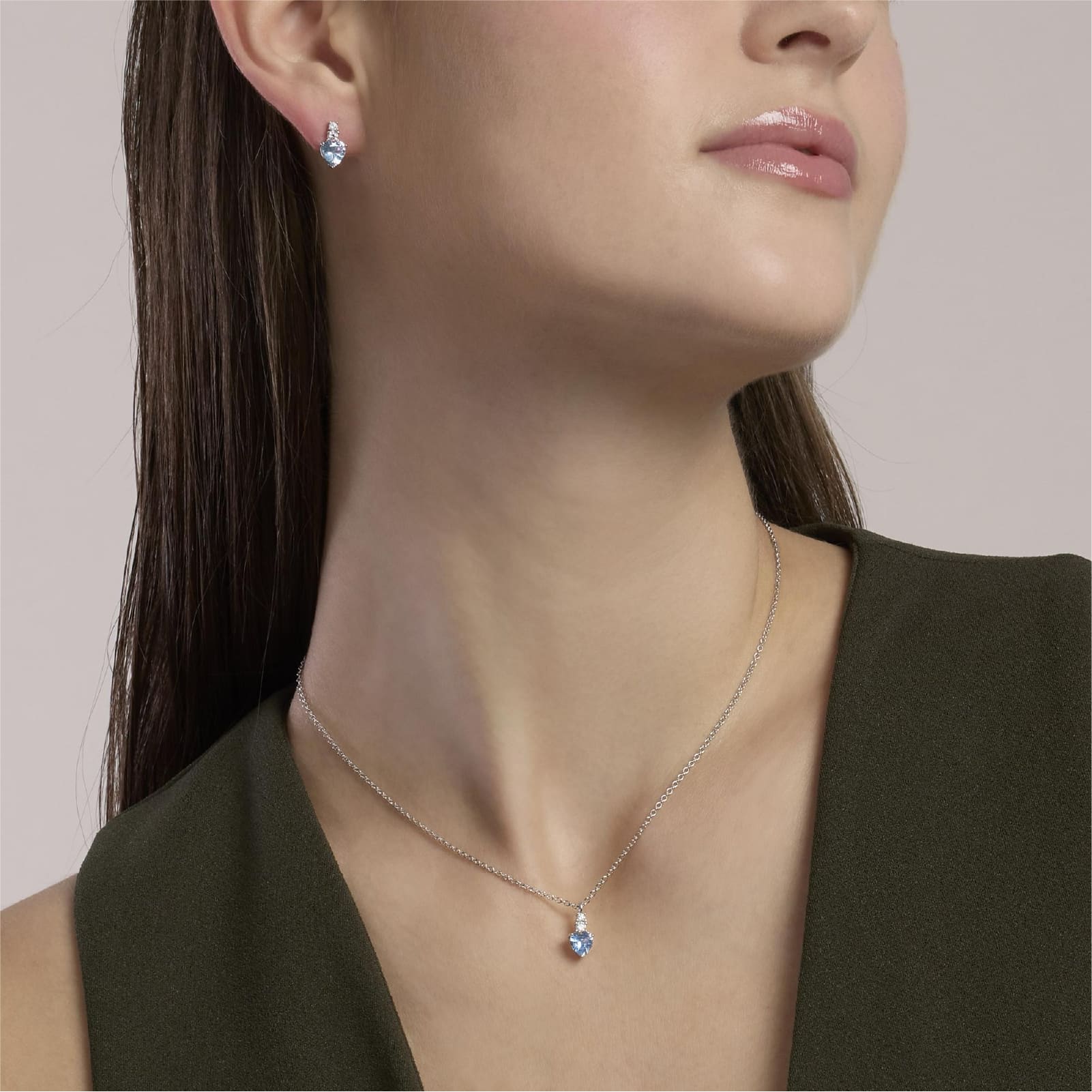 Collana girocollo Mabina con pendente azzurro a cuore MISURA UNICA
